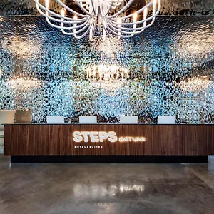 Steps & מלון